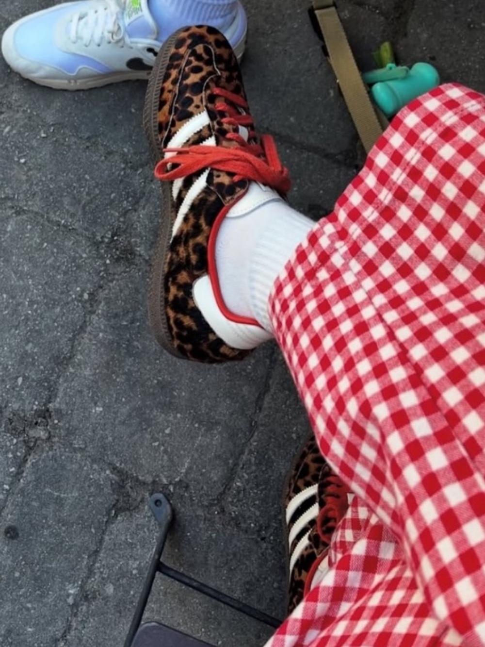 Le Bon Shoppe Arc Pants in Red Gingham M - Picture 5 of 10